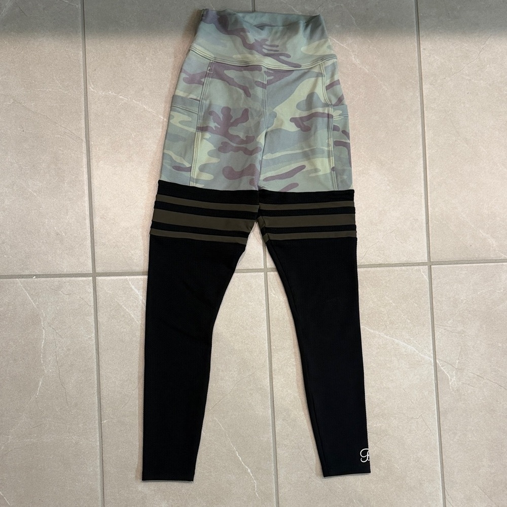 Bombshell Sportswear Leggings